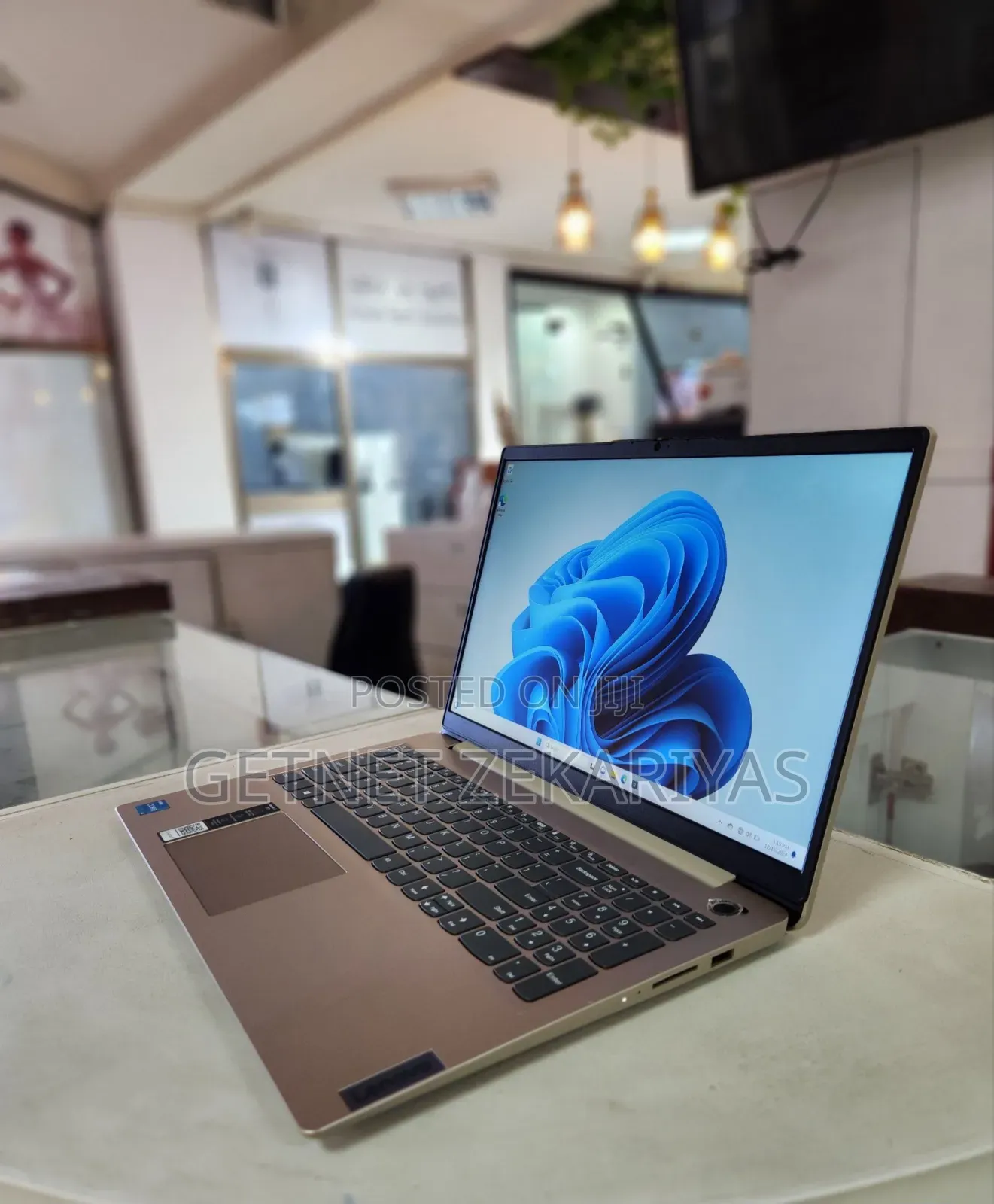 New Laptop Lenovo IdeaPad 110S 8GB Intel Core I3 SSD 256GB