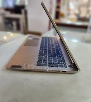 New Laptop Lenovo IdeaPad 110S 8GB Intel Core I3 SSD 256GB