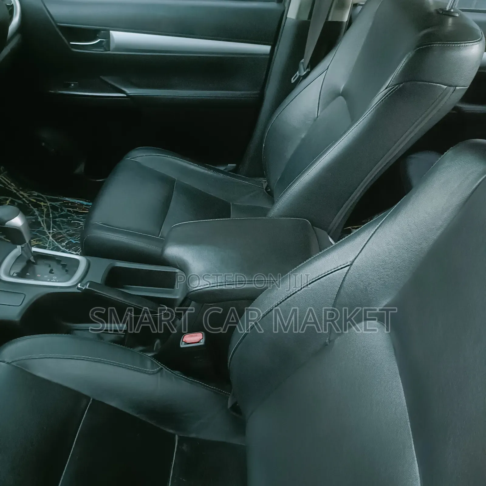 Toyota Hilux 2016 Gray