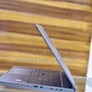 Photo - New Laptop HP ZBook Studio G5 16GB Intel Core I7 SSD 512GB