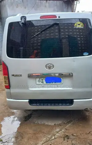 Toyota HiAce 2007 Silver