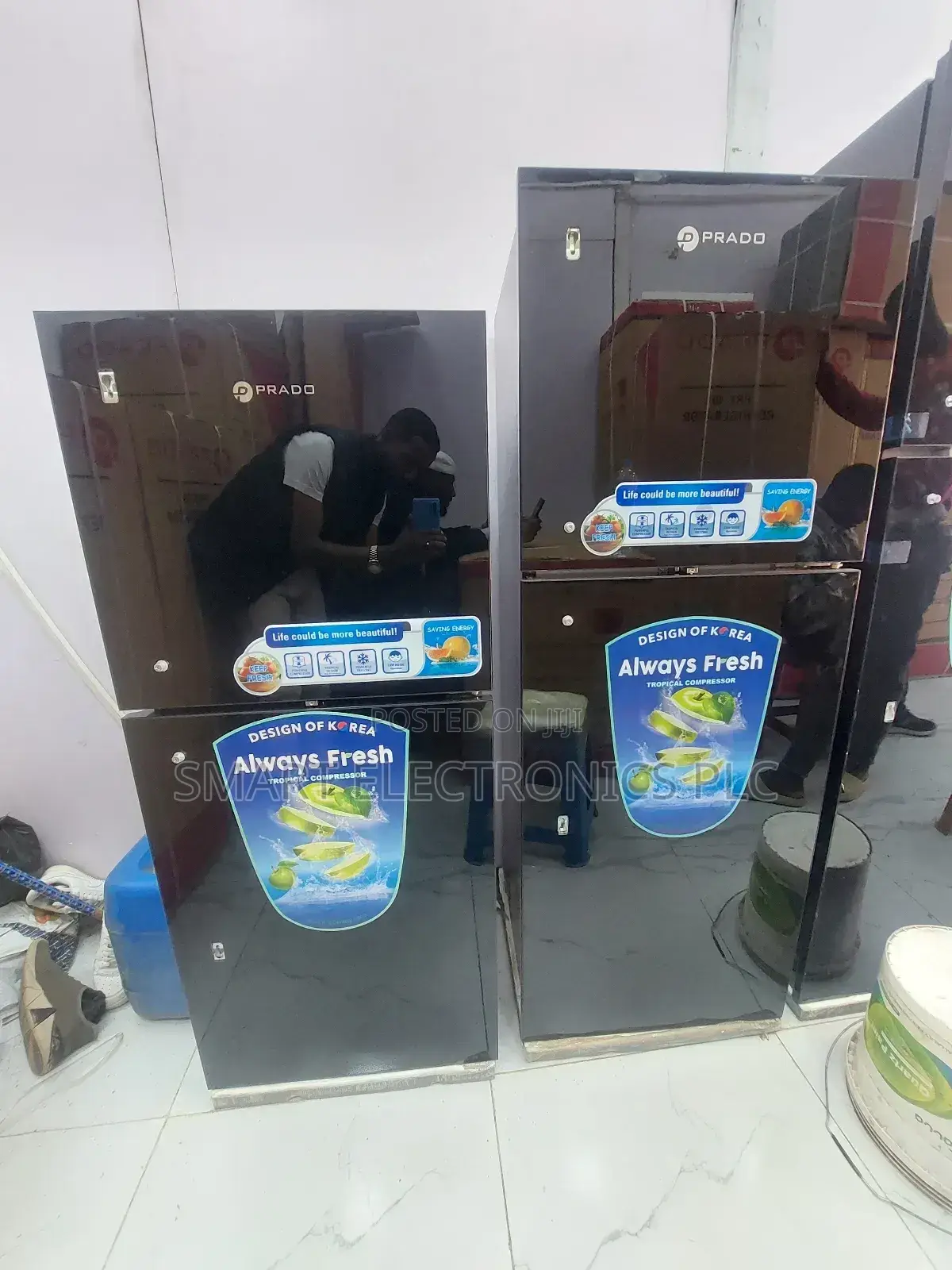Prado Refrigerator