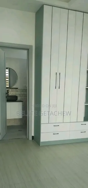 7bdrm House in Bole Bulbula, G+2 for sale