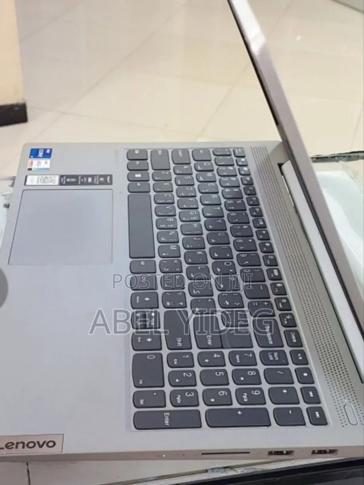 New Laptop Lenovo 8GB Intel Core I7 SSD 512GB