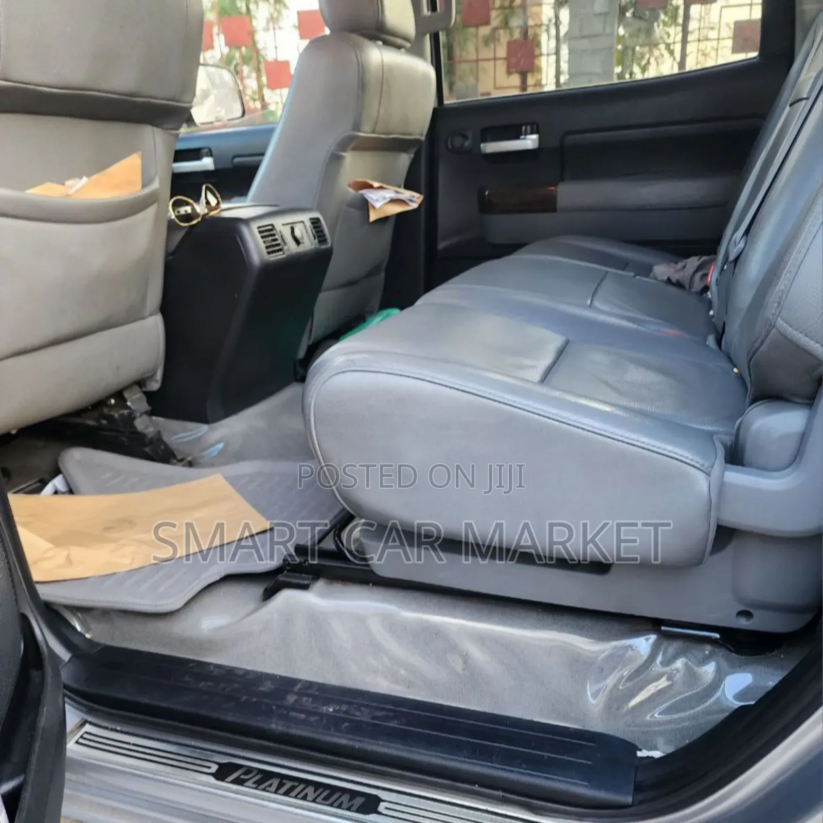 Toyota Tundra 2010 Silver