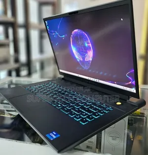 New Laptop Alienware M17x R2 16GB Intel Core I7 SSD 1T