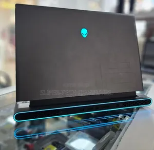New Laptop Alienware M17x R2 16GB Intel Core I7 SSD 1T