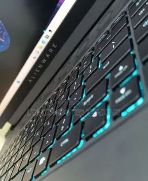 New Laptop Alienware Area-51m 16GB Intel Core I7 SSD 1T