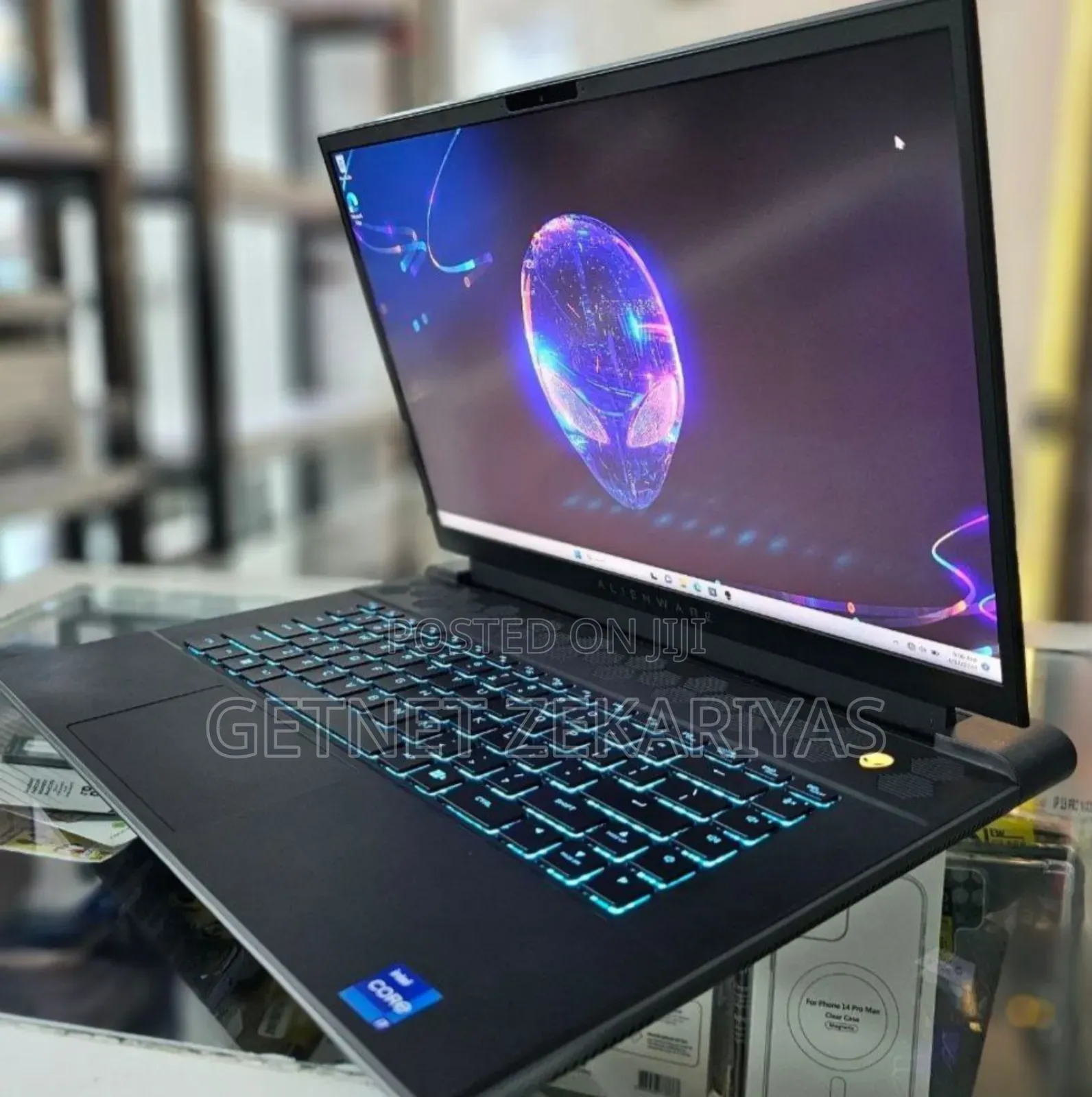 New Laptop Alienware M17x R2 16GB Intel Core I7 SSD 1T
