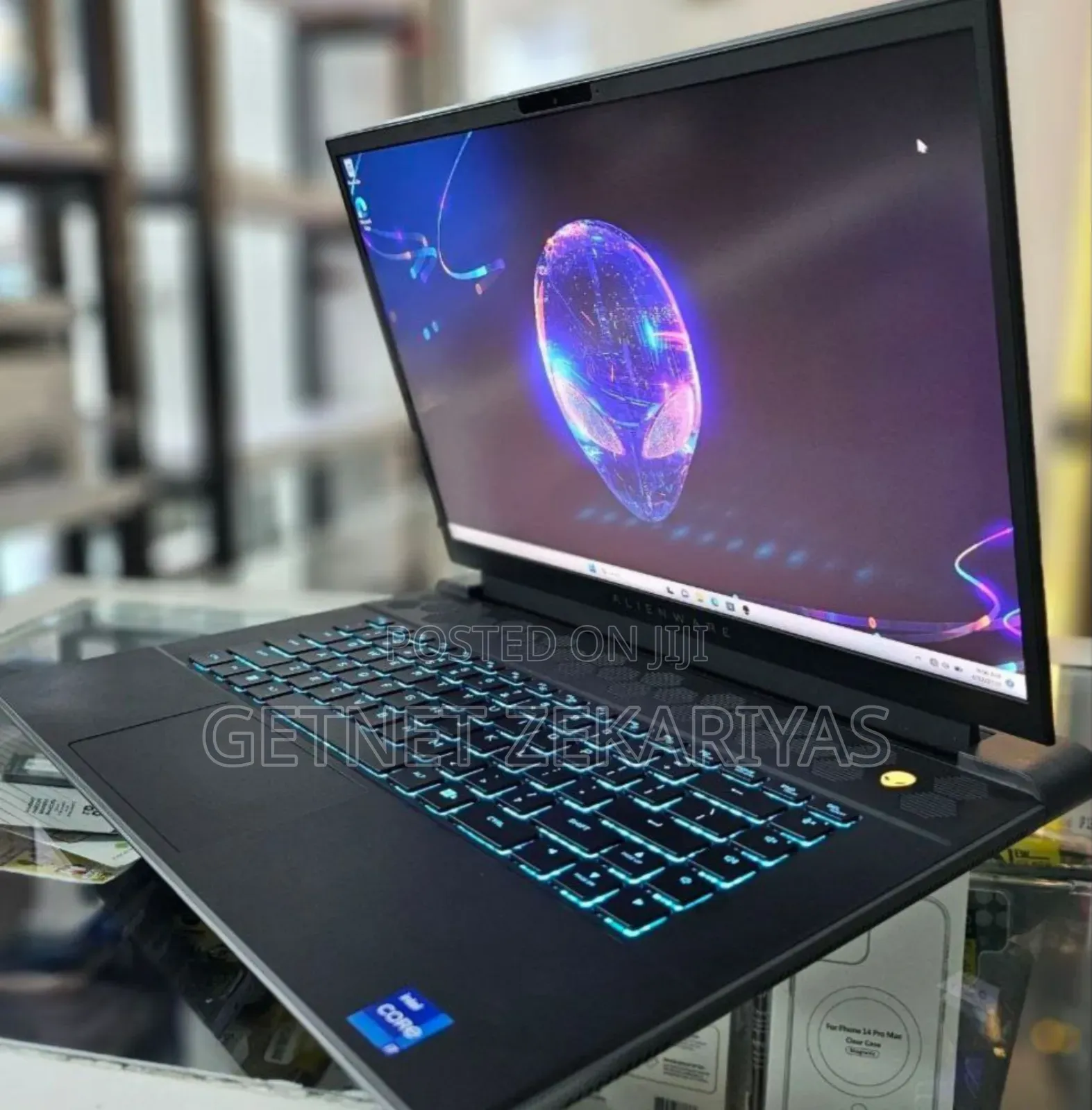 New Laptop Alienware M17x R2 16GB Intel Core I7 SSD 1T
