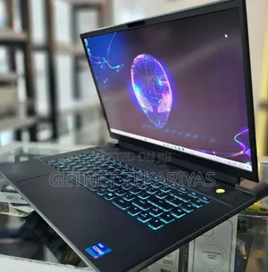 New Laptop Alienware M17x R2 16GB Intel Core I7 SSD 1T