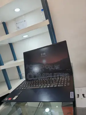 Photo - New Laptop Lenovo 8GB AMD Ryzen 5 SSD 512GB