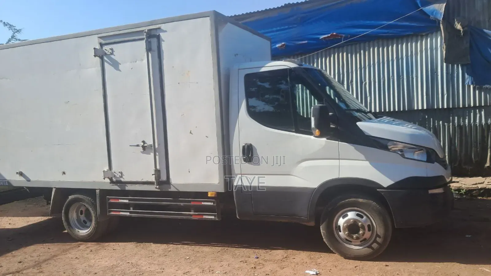 Iveco Cargo Van