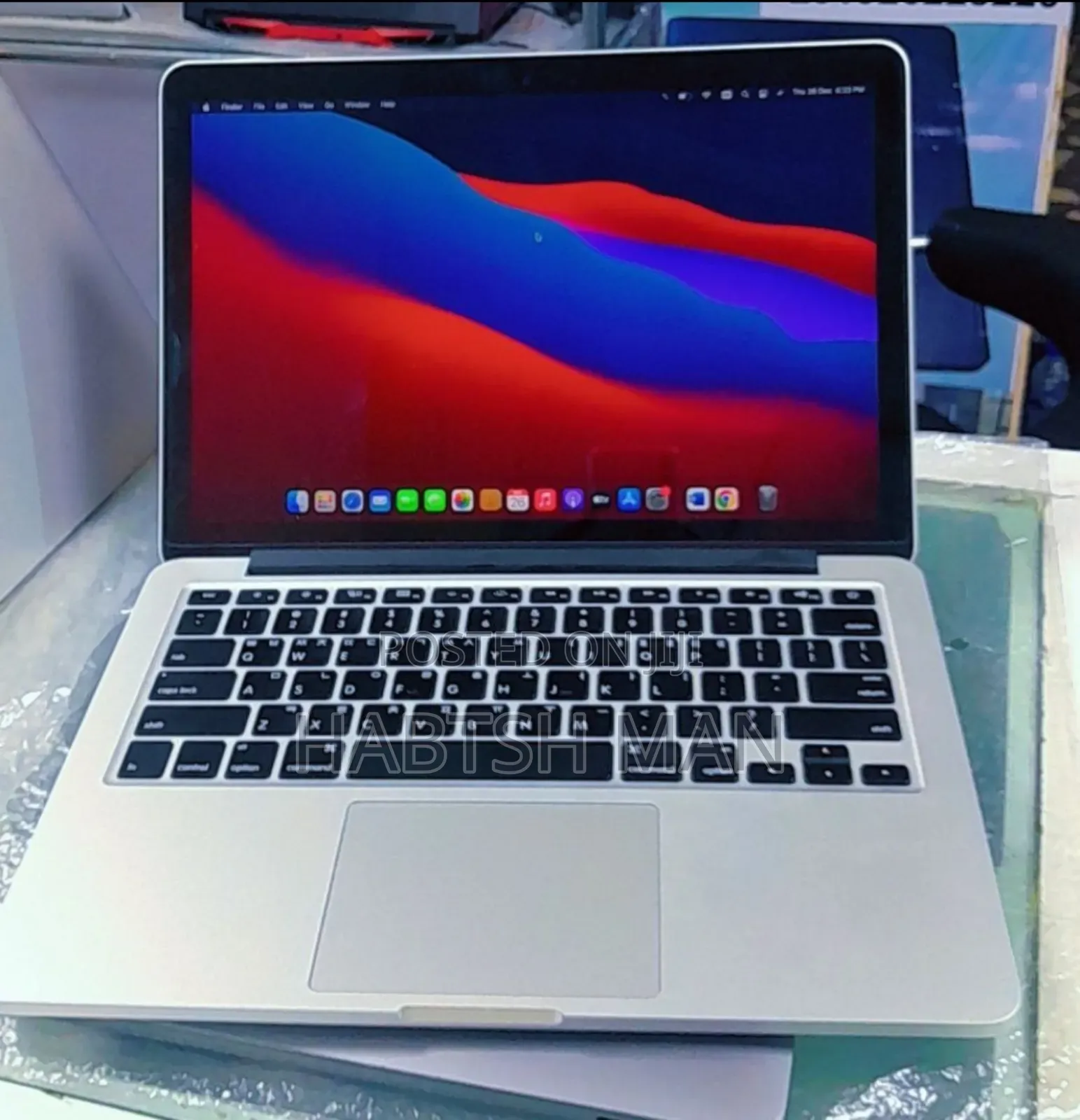 New Laptop Apple MacBook Pro 2014 8GB Intel Core I5 SSD 256GB