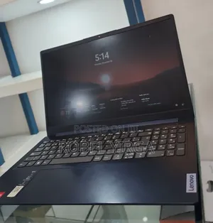 Photo - New Laptop Lenovo IdeaPad 310 8GB Intel Core I5 SSD 512GB