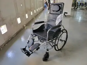 Lightweight Folding Wheelchair:Smooth Ride and Fits Patients