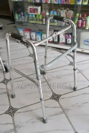 Photo - 4legged Walker攬old Patients Can Easily Lift the Walker