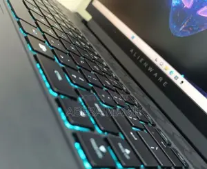 New Laptop Alienware M17x R2 16GB Intel Core I7 SSD 1T