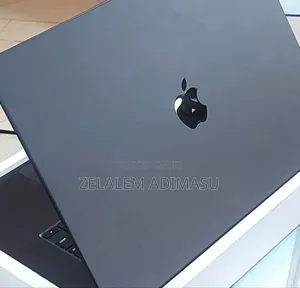 New Apple MacBook Pro 2023 M3 14-Inch 18GB Intel Core I7 SSD 512GB