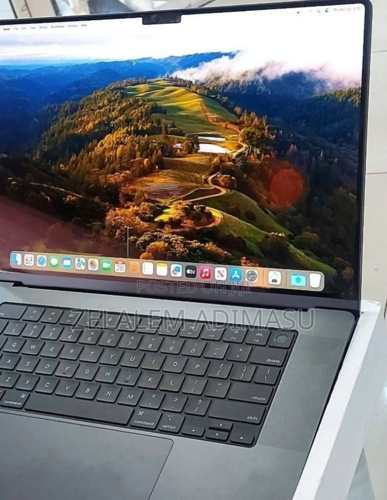 New Apple MacBook Pro 2023 M3 14-Inch 18GB Intel Core I7 SSD 512GB