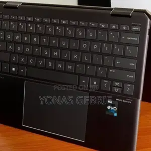 New Laptop HP Spectra 13 16GB Intel Core I7 SSD 512GB