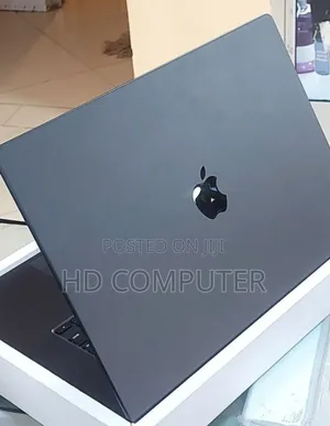 New Apple MacBook Air 2024 M3 15-Inch 16GB Apple M3 Pro SSD 512GB