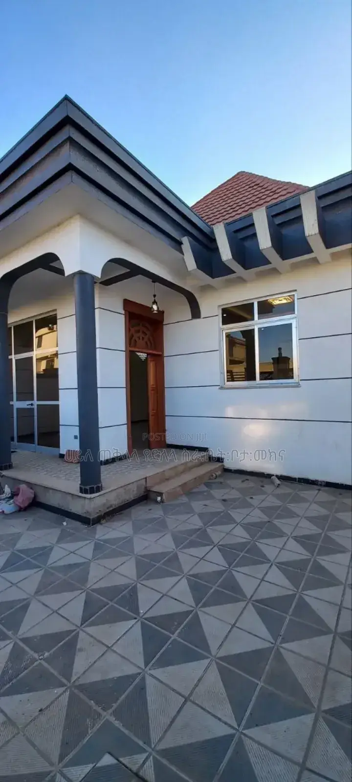 Furnished 4bdrm House in Ccd Area, Oromia-Finfinne for sale