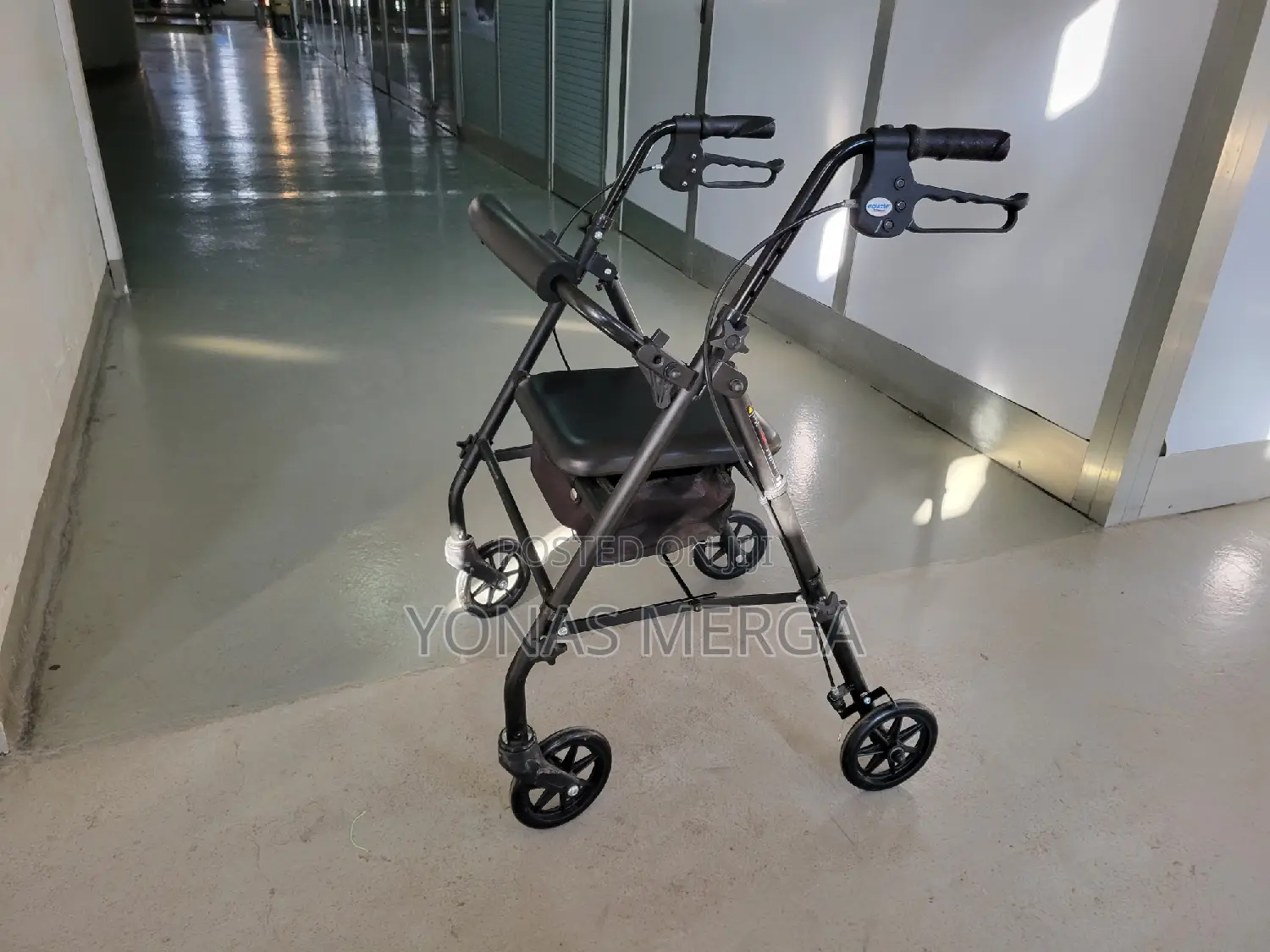 Rollators/Walking Frames Walker Rollator/Walking Aid/Walker