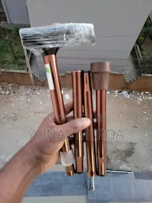 Photo - Designer Foldable Walking Stick/Cane陶carry-on Luggage.