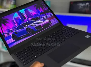 New Laptop Microsoft Surface Laptop 2 8GB Intel Core I7 SSD 256GB