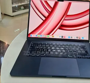 New Laptop Apple MacBook Air 2023 M2 8GB Intel Core i7 SSD 512GB