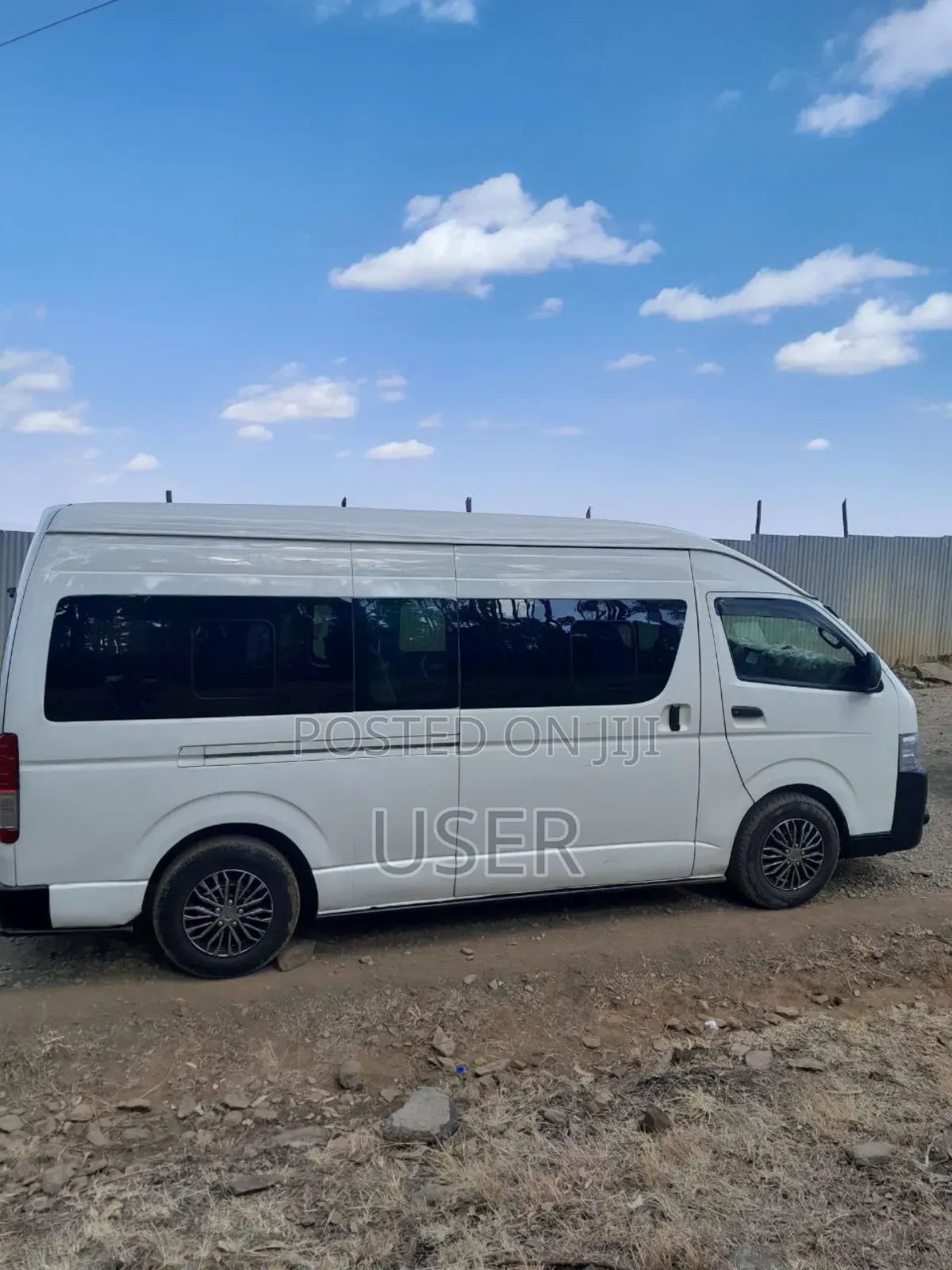 Toyota HiAce 2007 White