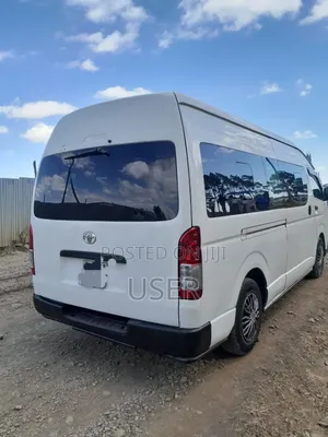 Toyota HiAce 2007 White