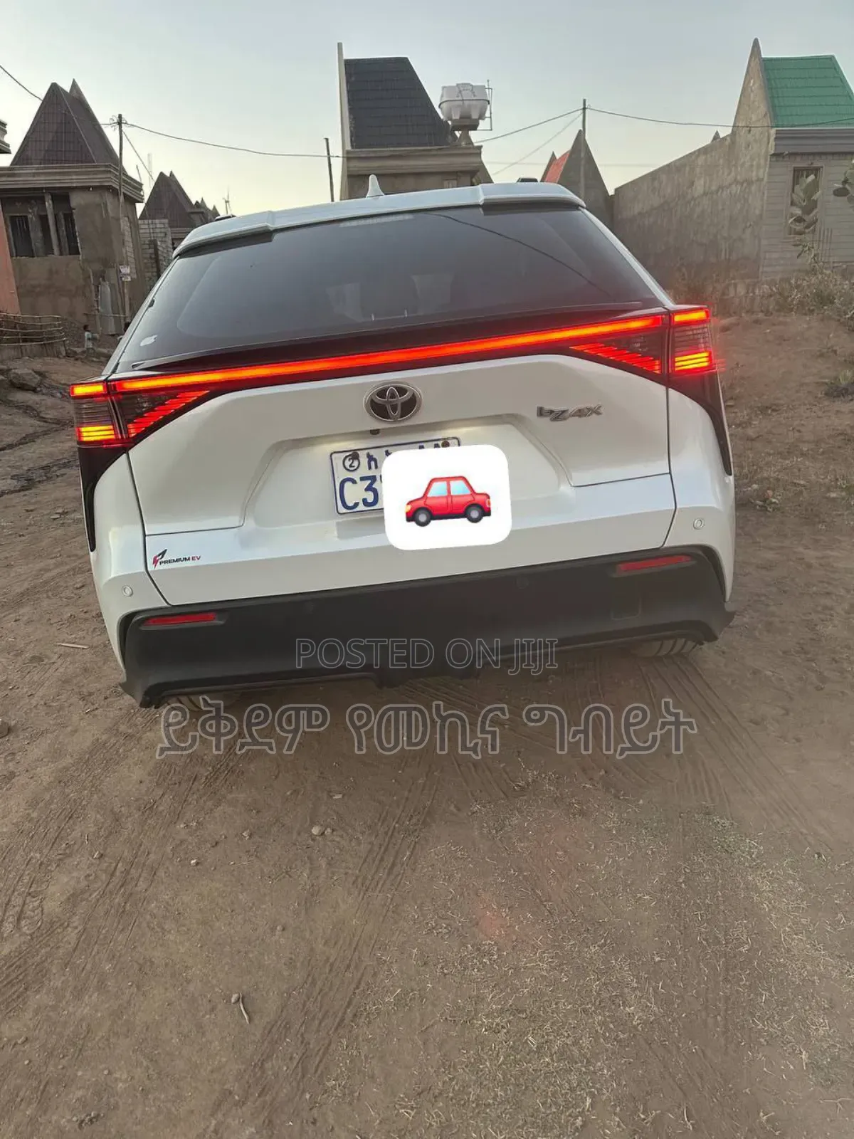 Toyota bZ4X 71.4 kWh AWD 2022 White