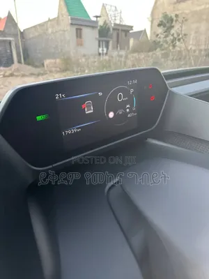 Toyota bZ4X 71.4 kWh AWD 2022 White