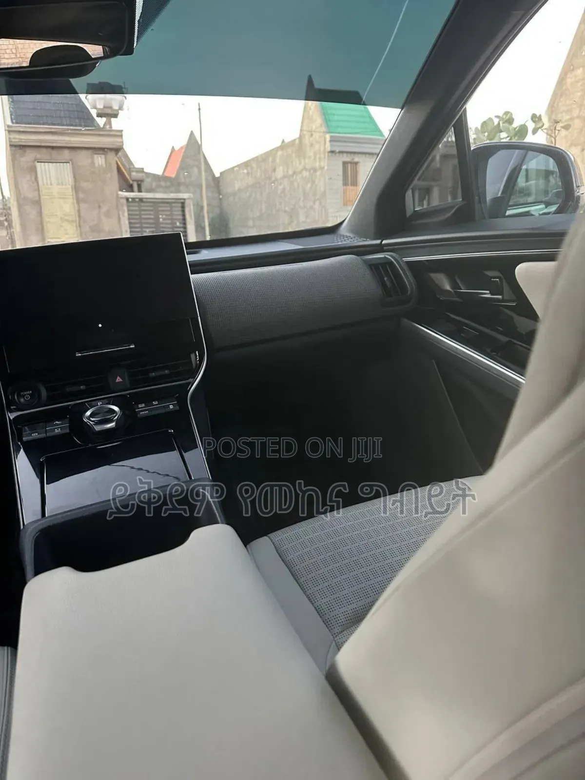 Toyota bZ4X 71.4 kWh AWD 2022 White