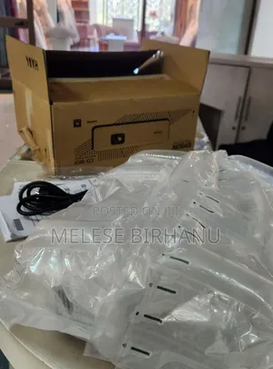 Photo - New Epso W01 Projector