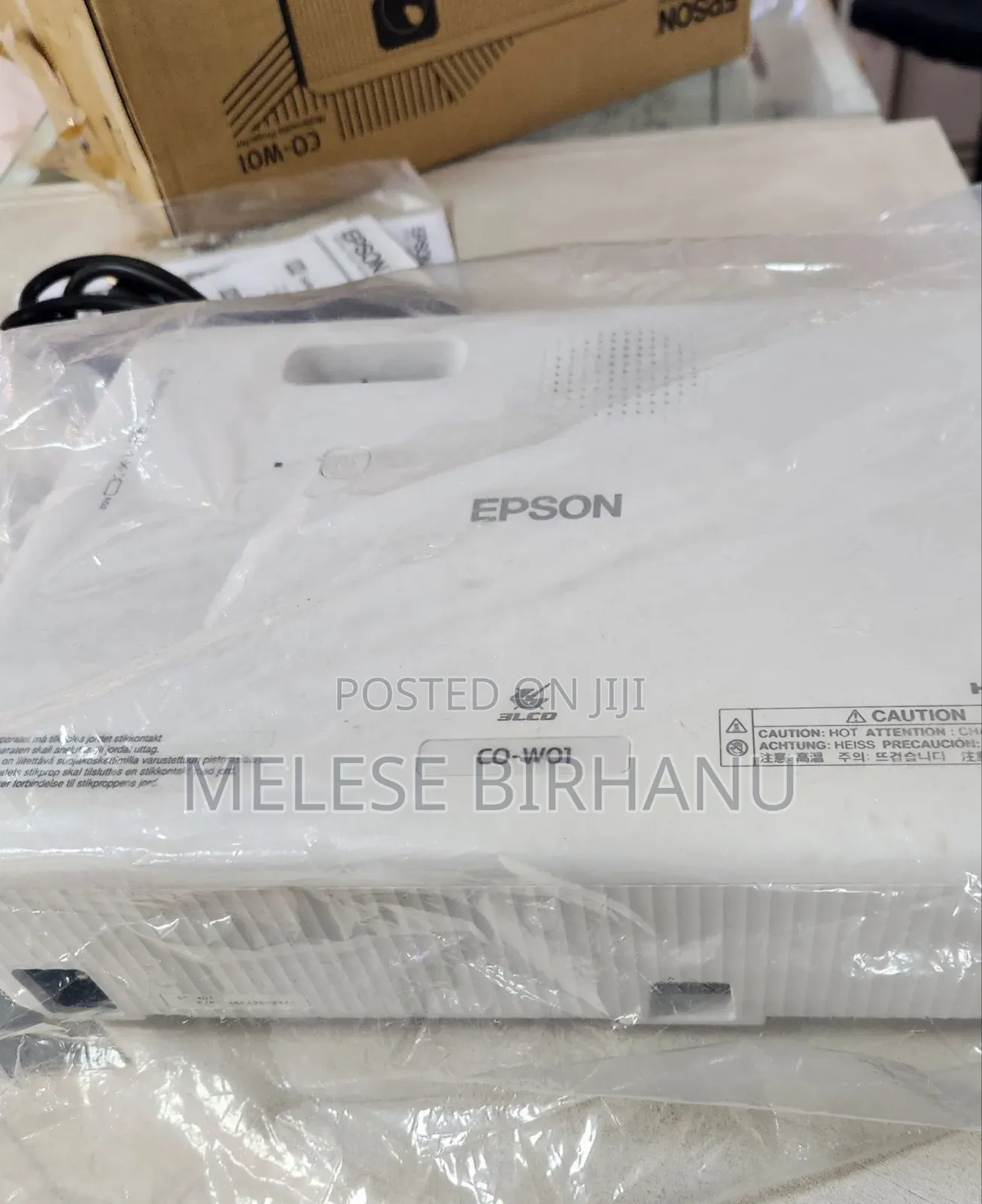 New Epso W01 Projector