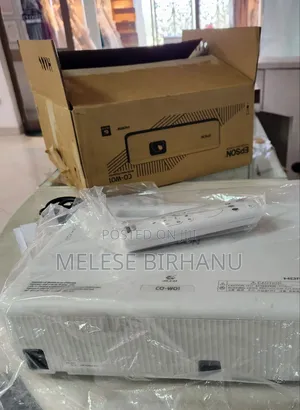 New Epso W01 Projector