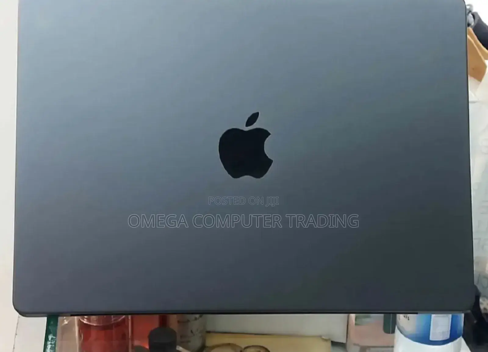 New Laptop Apple MacBook Air 2024 M3 8GB Apple M3 SSD 256GB