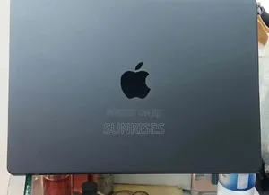 New Laptop Apple MacBook Air 2024 M3 15-Inch 8GB Apple M3 SSD 256GB