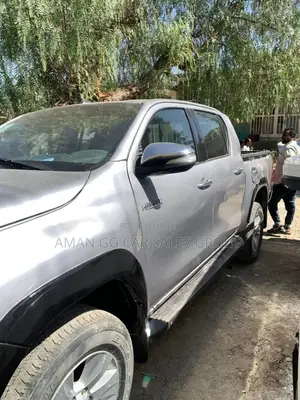 Toyota Hilux 2017 Silver
