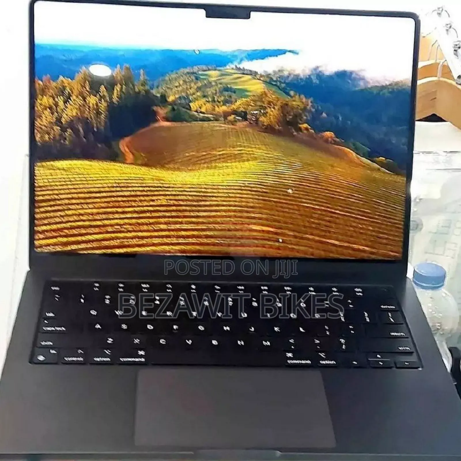 New Laptop Apple MacBook Air 2024 M3 15-Inch 8GB AMD Ryzen 5 SSD 512GB