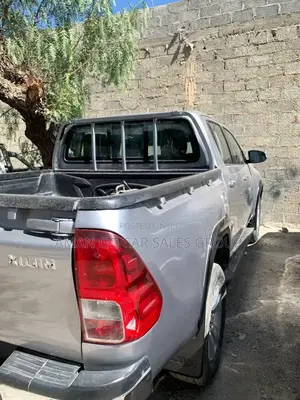 Toyota Hilux 2017 Silver