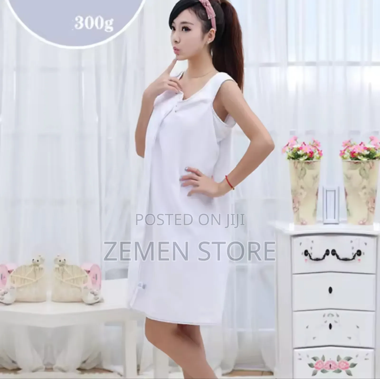 Step Out in Style Comfort: Luxury Bathrobe (Free Delivery)