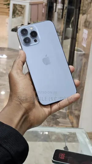 Photo - Apple iPhone 13 Pro Max 256 GB Blue