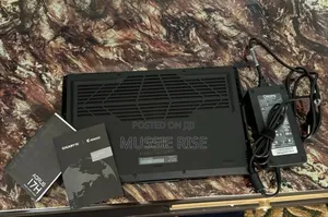 New Laptop Gigabyte AORUS 17X 32GB Intel Core I7 SSD 1T