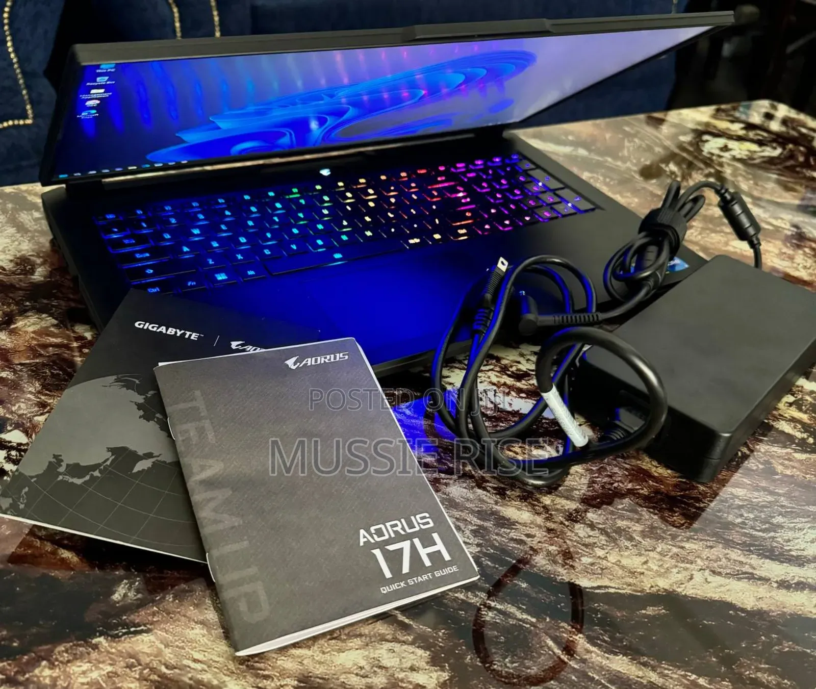 New Laptop Gigabyte AORUS 17X 32GB Intel Core I7 SSD 1T