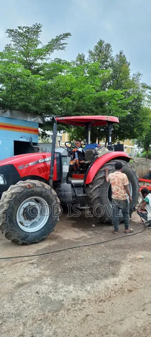 Photo - Case Tractor