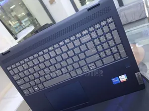 New Laptop Lenovo Ideapad 3 16GB Intel Core I7 SSD 1T